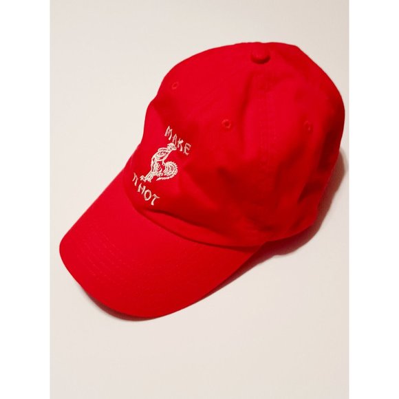 Petal and Peacocks Red Rooster Make It Hot Sriracha Hat OSFM ADJUSTABLE - Picture 2 of 10